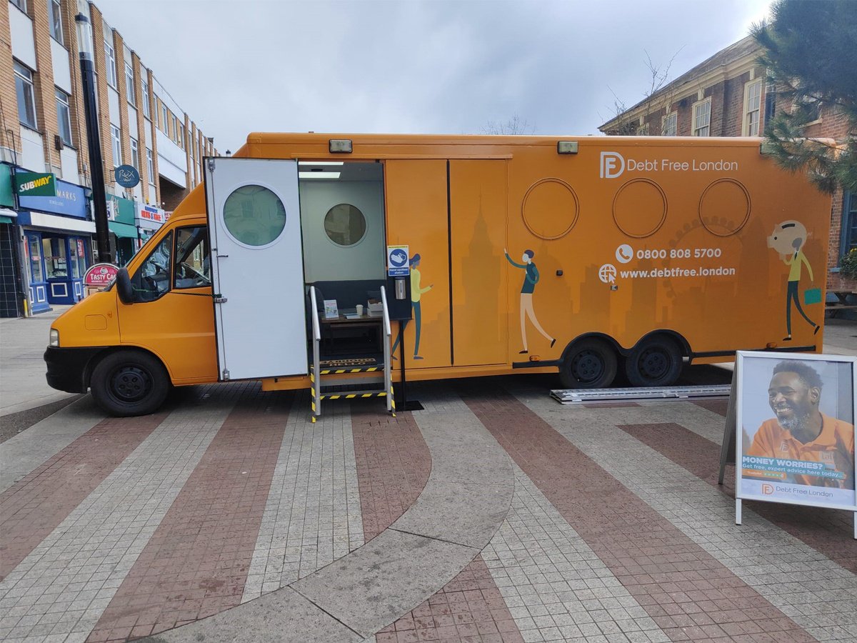 DEBT FREE LONDON Exhibition Vehicle  1