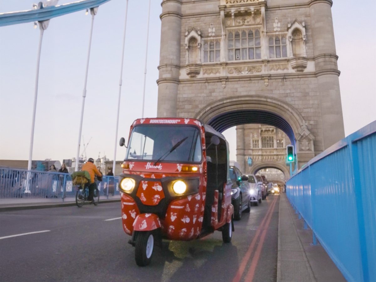 2025_BORNTOSTANDOUT_TUKTUK_03