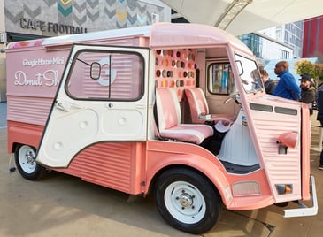 Citroën H-Van Google Home Mini Donut Shop pink white