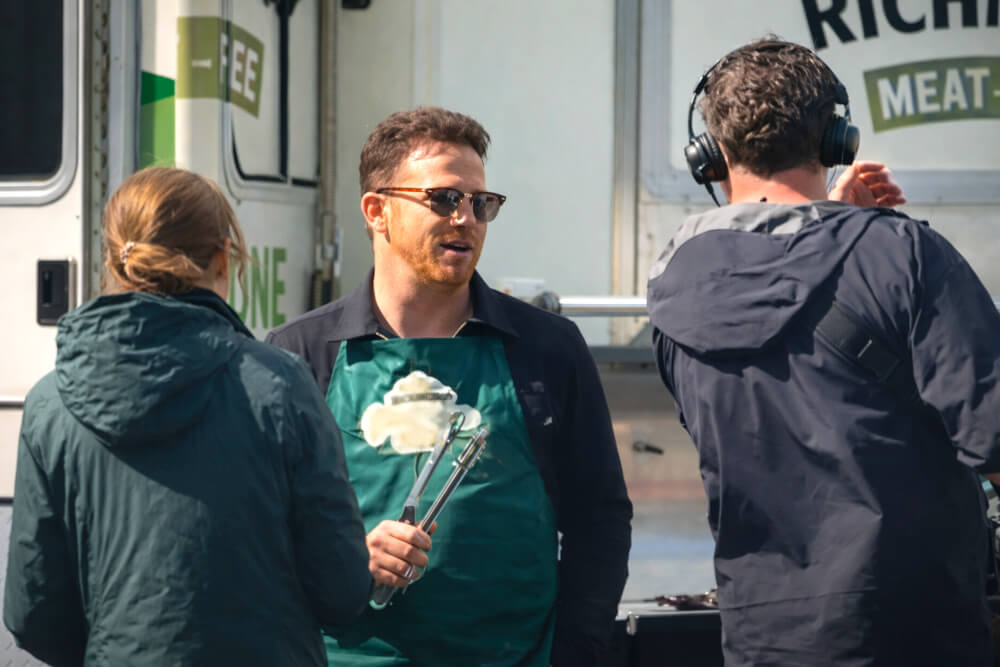 Richmond Sausages brings Joe Swash, with tongs, into one of its influencer collaborations.