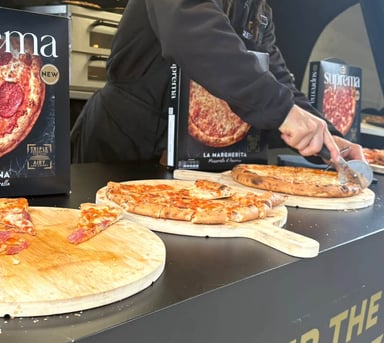 Dr Oetker Suprema Pizza Airstream