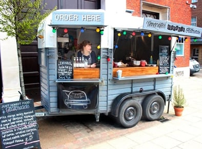 Horsebox Trailer Bar rental - Organic Flatbreads