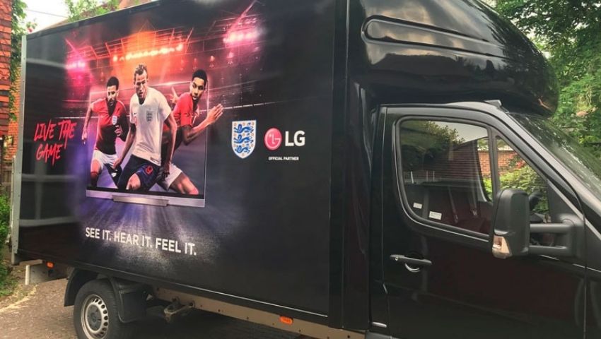 LG van hire - campaign support vehicle